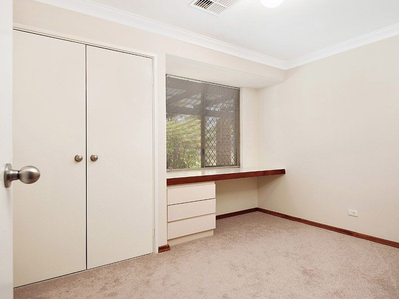 110 Casserly Drive, Leeming WA 6149