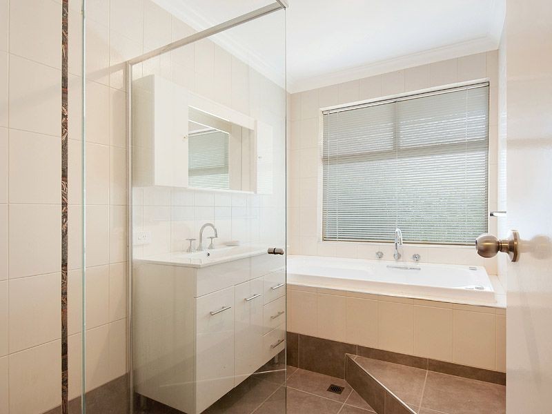 110 Casserly Drive, Leeming WA 6149