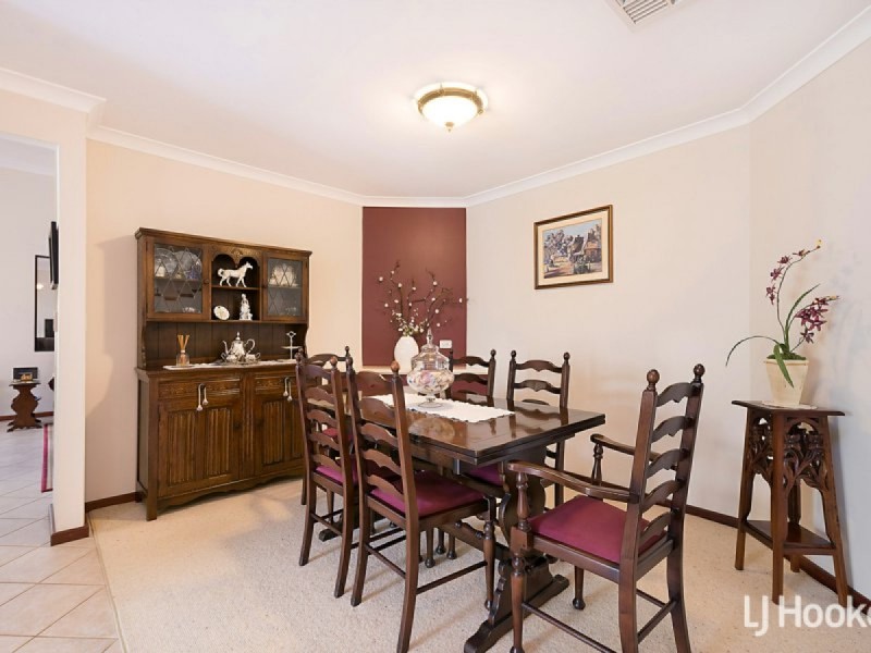 43 Kooralbyn Valley Crescent, Jandakot WA 6164