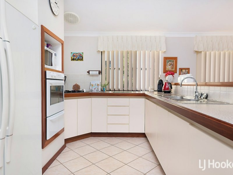 43 Kooralbyn Valley Crescent, Jandakot WA 6164