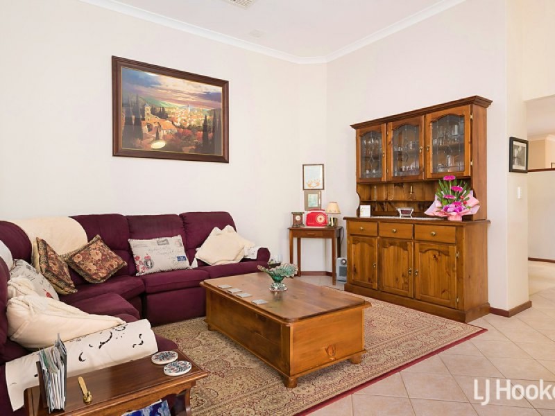 43 Kooralbyn Valley Crescent, Jandakot WA 6164