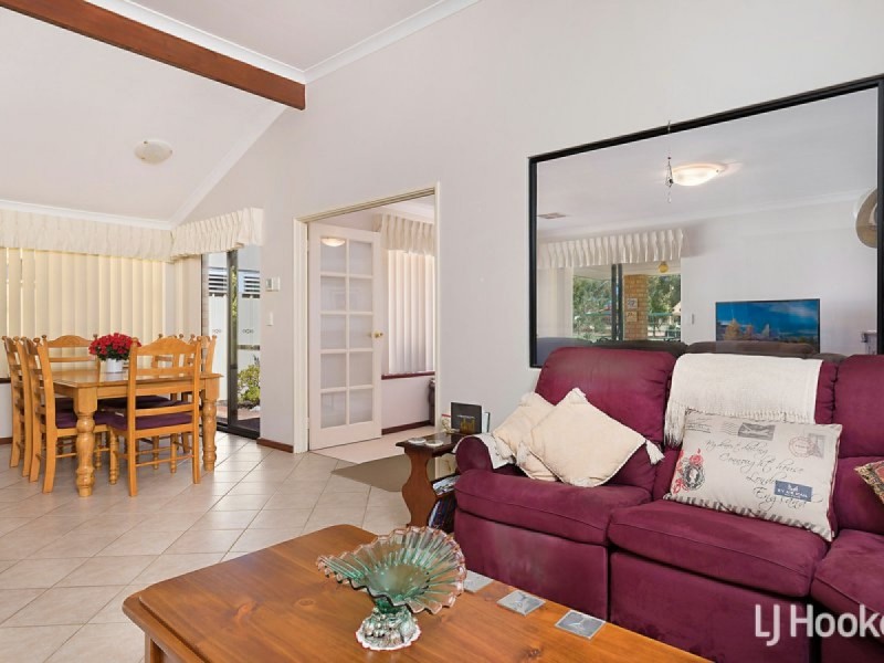 43 Kooralbyn Valley Crescent, Jandakot WA 6164