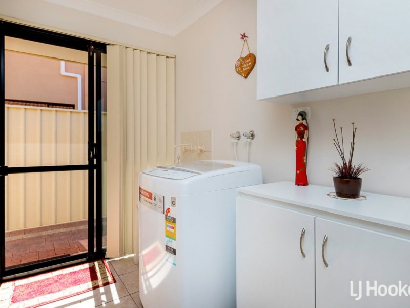 43 Kooralbyn Valley Crescent, Jandakot WA 6164