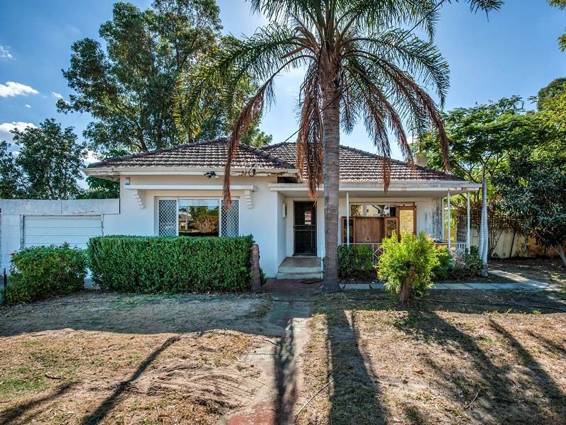 379 Wright Street, Cloverdale WA 6105