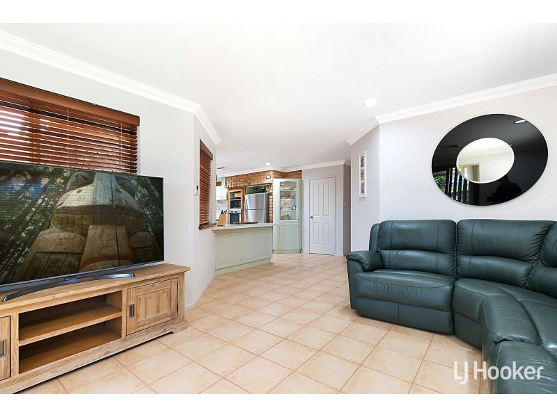 4 Timbrell Way, Leeming WA 6149