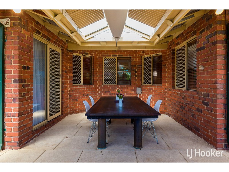 4 Timbrell Way, Leeming WA 6149