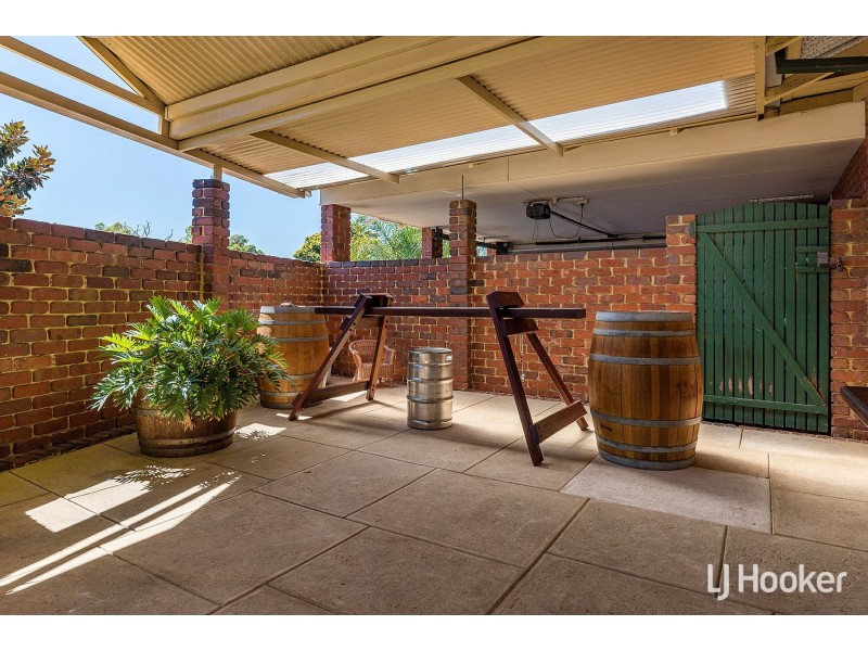 4 Timbrell Way, Leeming WA 6149