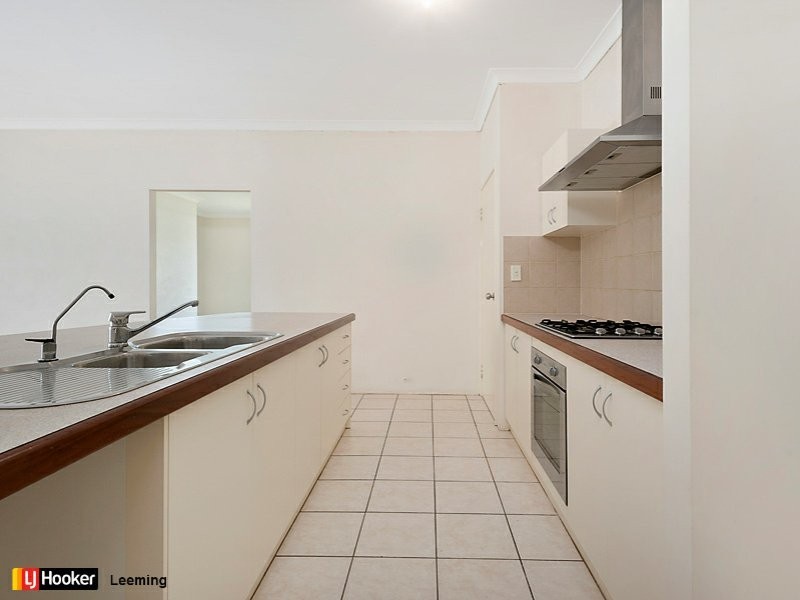 4 Caprice Pass, Rockingham WA 6168