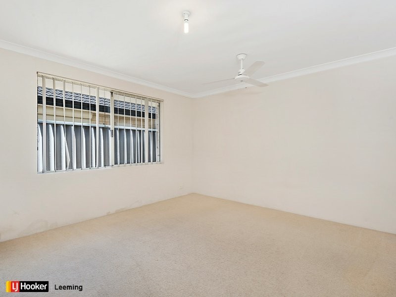 4 Caprice Pass, Rockingham WA 6168