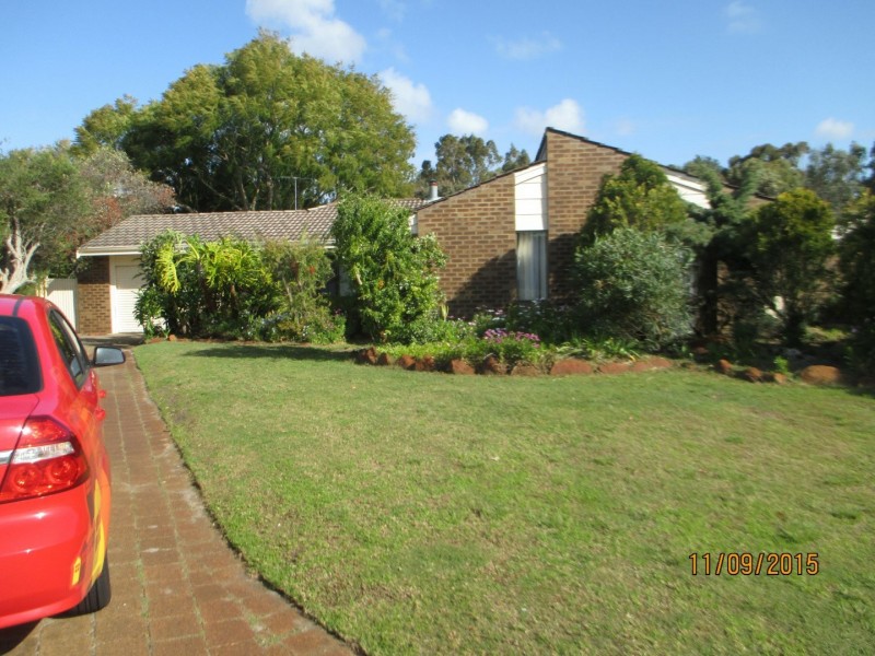 8 Dain Court, Leeming WA 6149