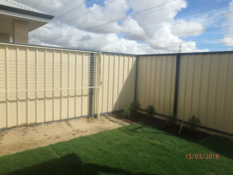 21 Biloxi Loop, Success WA 6164