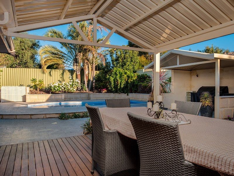 6 Winchester Way, Leeming WA 6149