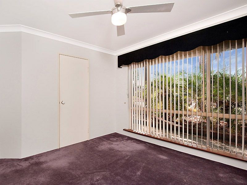 27 Lemon Grove, Seville Grove WA 6112