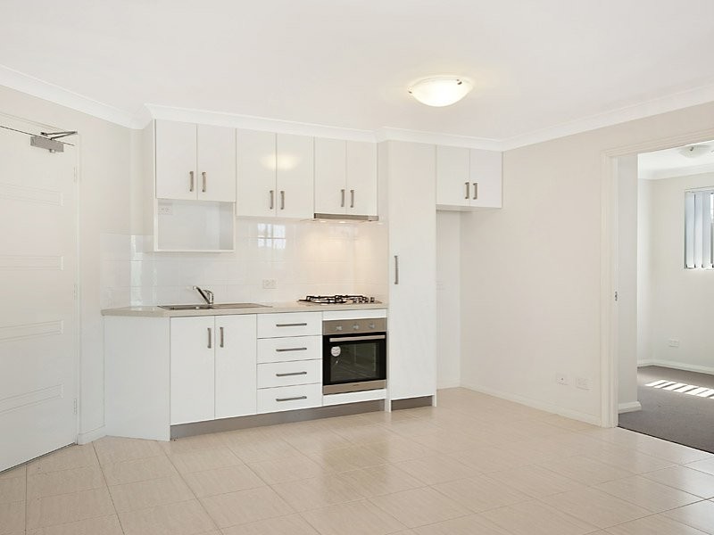 3/67 Bullfinch Street, Spearwood WA 6163