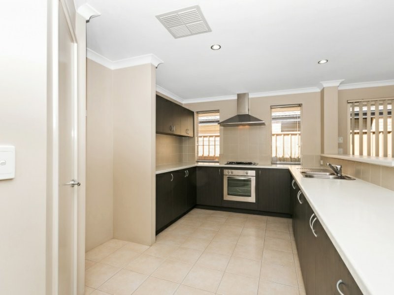 40 Claridge Circle, Thornlie WA 6108