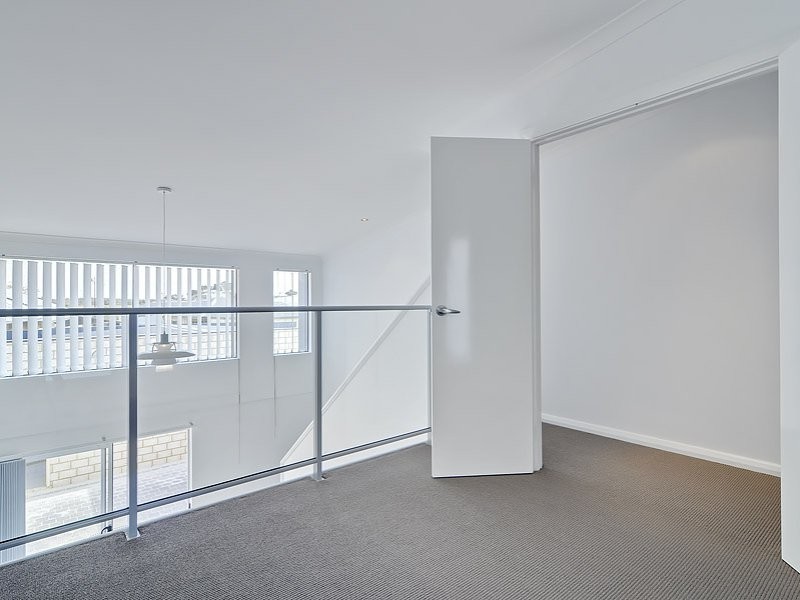 16B Torrey Crescent, Aubin Grove WA 6164