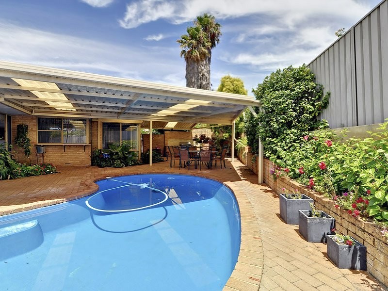 7 Oakland Heights, Leeming WA 6149