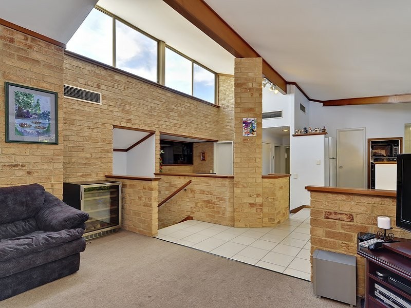 7 Oakland Heights, Leeming WA 6149