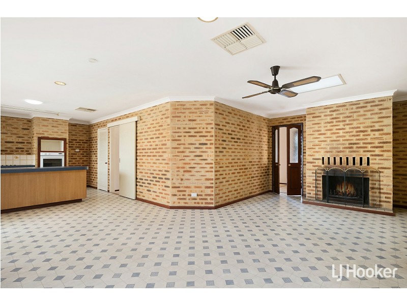 49 Collinson Way, Leeming WA 6149