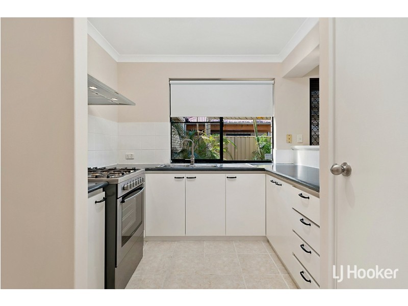 2/90 Edgecumbe Street, Como WA 6152