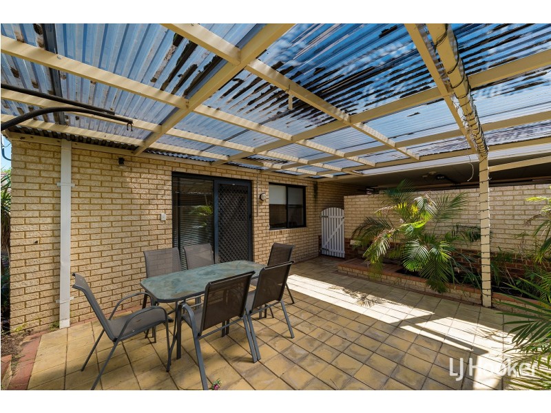 2/90 Edgecumbe Street, Como WA 6152