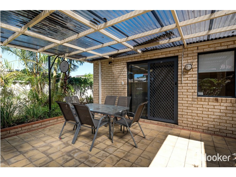 2/90 Edgecumbe Street, Como WA 6152