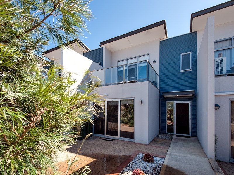 3/11 Pearson Drive, Success WA 6164