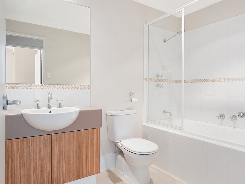 3/11 Pearson Drive, Success WA 6164