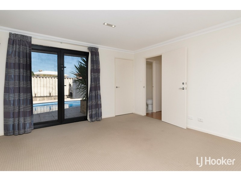 16 McCullock Rise, Bull Creek WA 6149