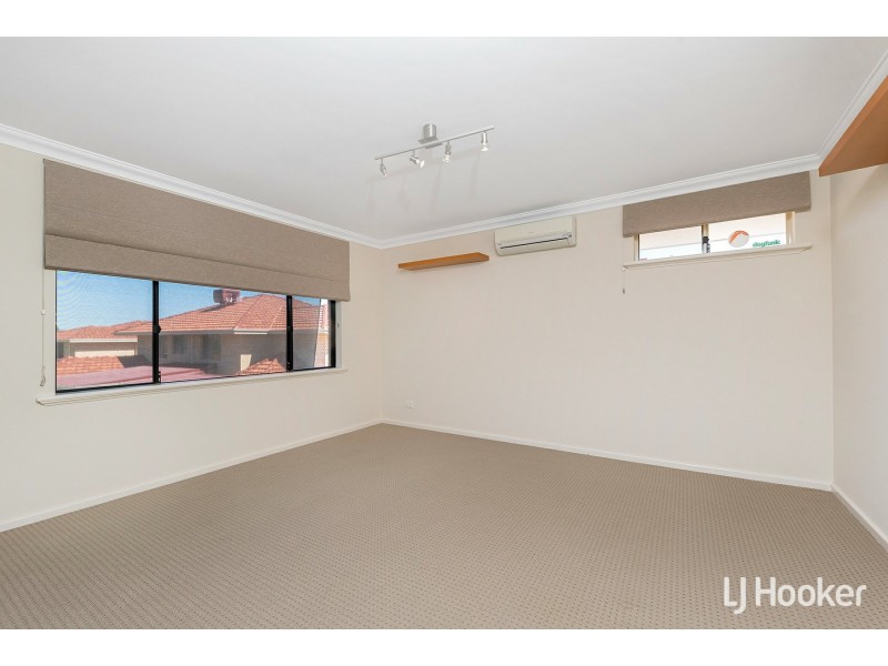 16 McCullock Rise, Bull Creek WA 6149