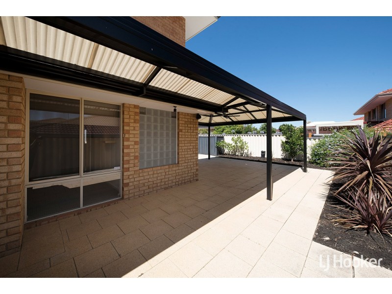 16 McCullock Rise, Bull Creek WA 6149