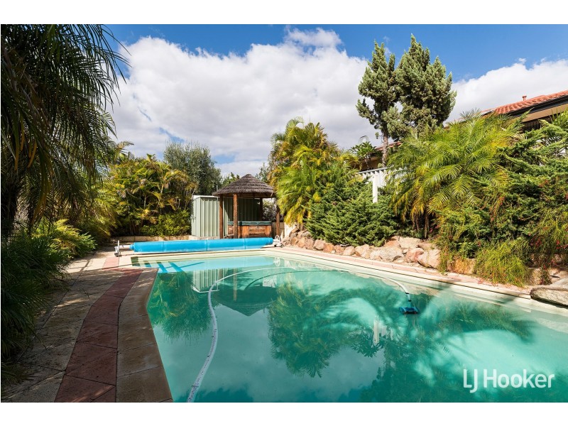 73 Sylvan Crescent, Leeming WA 6149