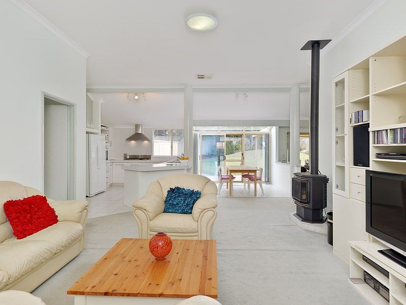 19 Trailridge Turn, Leeming WA 6149