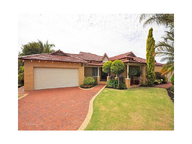 13 Rosemont Place, Leeming WA 6149