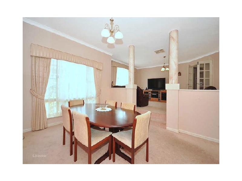 13 Rosemont Place, Leeming WA 6149