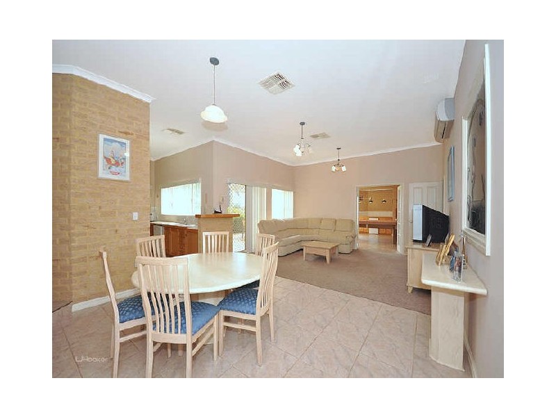 13 Rosemont Place, Leeming WA 6149