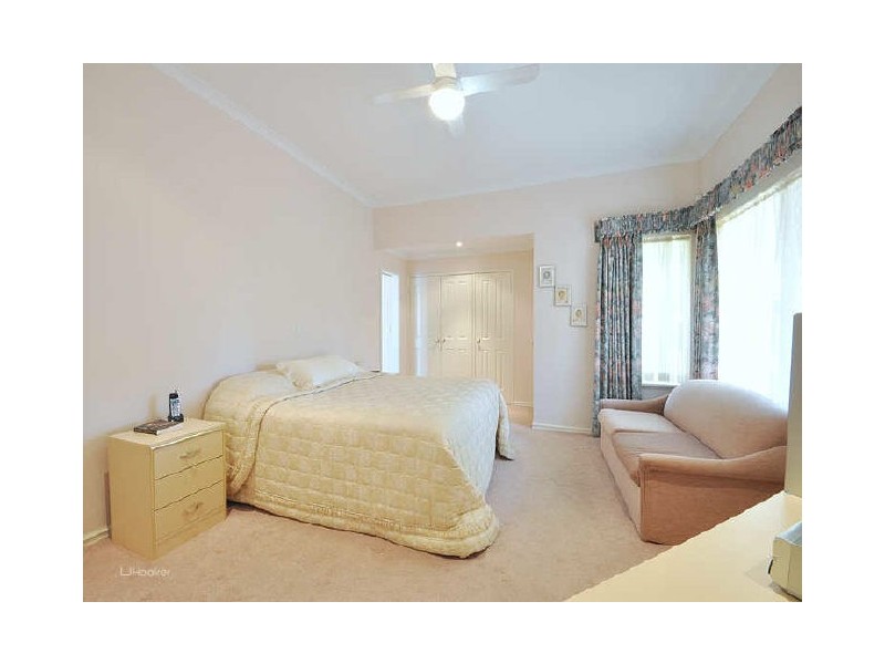 13 Rosemont Place, Leeming WA 6149