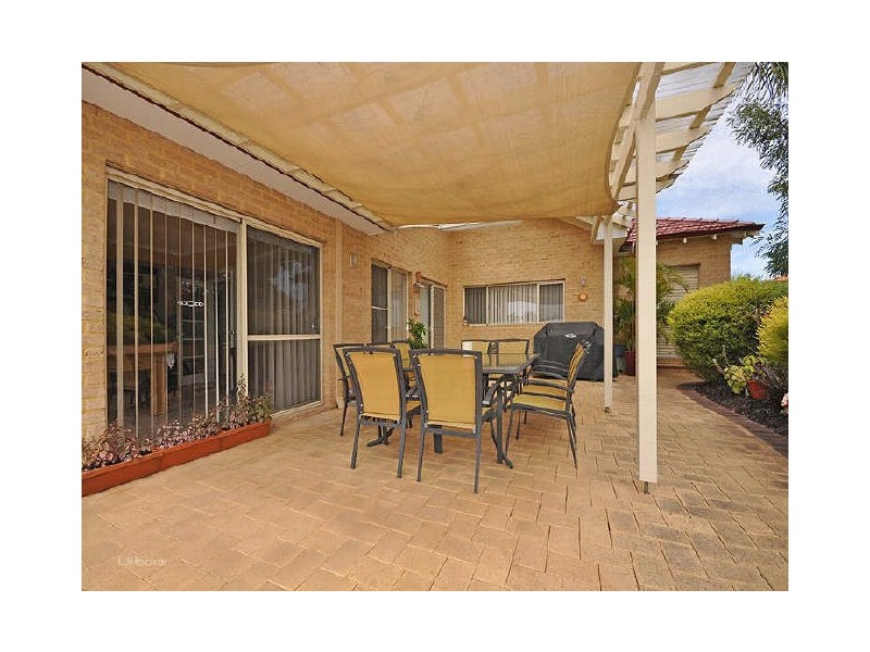 13 Rosemont Place, Leeming WA 6149