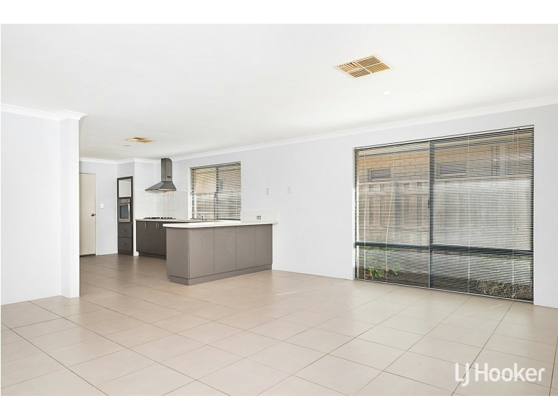 265 Peelwood Parade, Halls Head WA 6210