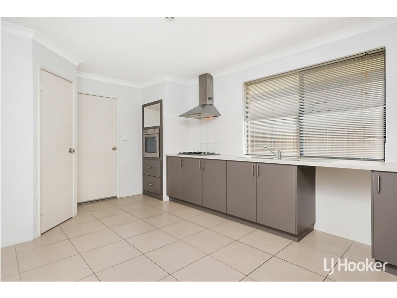 265 Peelwood Parade, Halls Head WA 6210