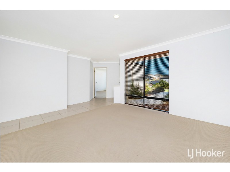 265 Peelwood Parade, Halls Head WA 6210