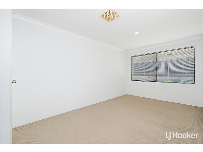 265 Peelwood Parade, Halls Head WA 6210