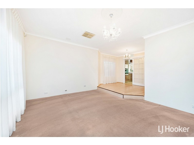 3a Theakston Green, Leeming WA 6149