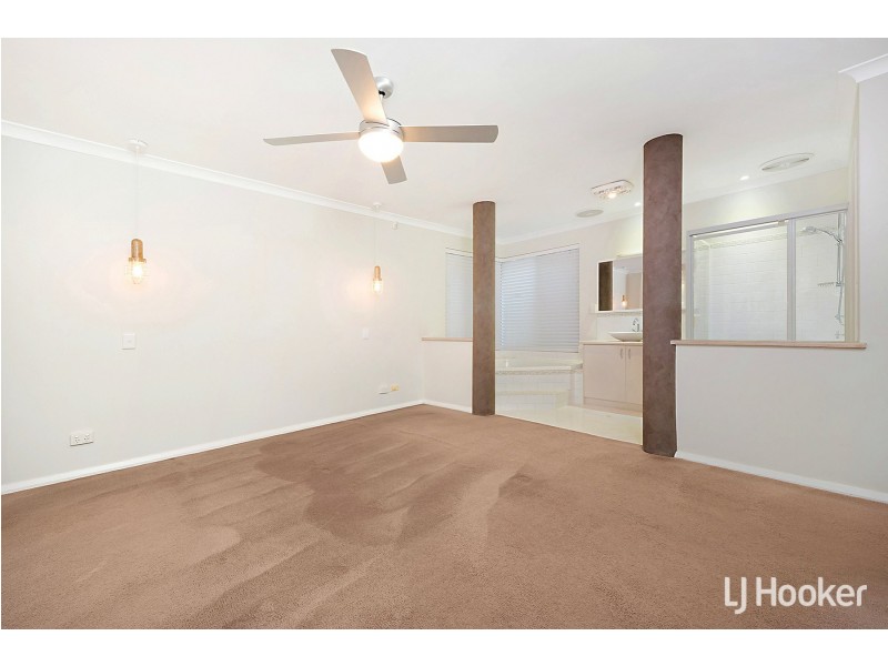 3a Theakston Green, Leeming WA 6149