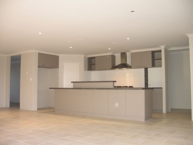 40 Daleford Way, Southern River WA 6110