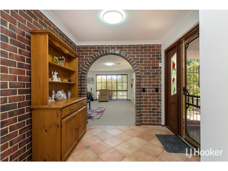 62 Gracechurch Crescent, Leeming WA 6149