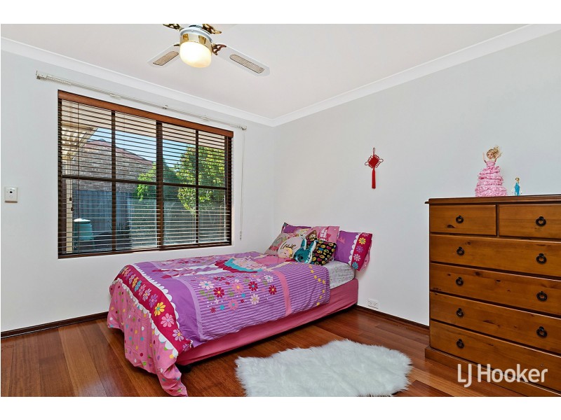 62 Gracechurch Crescent, Leeming WA 6149