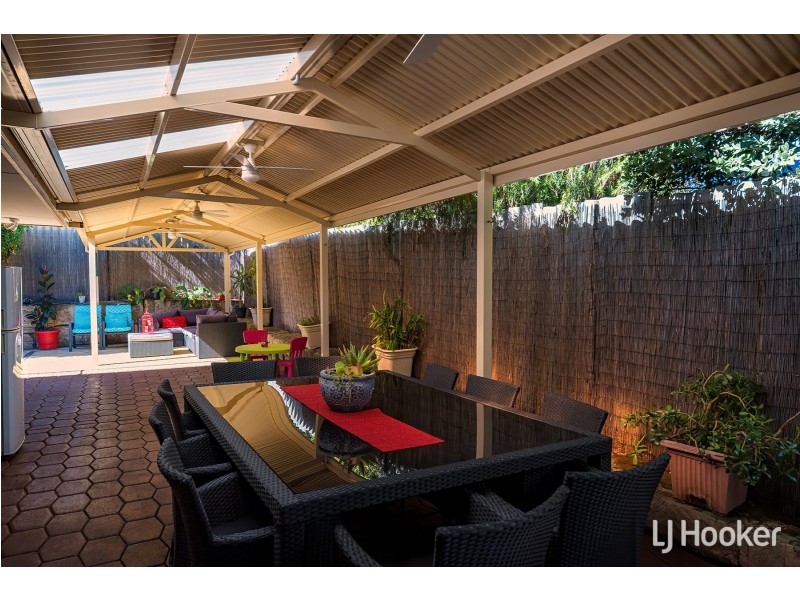 62 Gracechurch Crescent, Leeming WA 6149