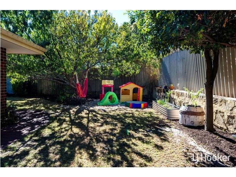 62 Gracechurch Crescent, Leeming WA 6149