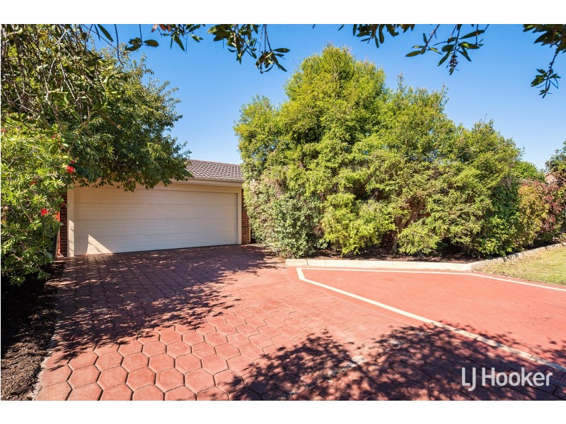 62 Gracechurch Crescent, Leeming WA 6149